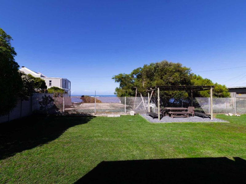 This Is What Coastal Living Was Always Meant to Feel Like! - Photo 4