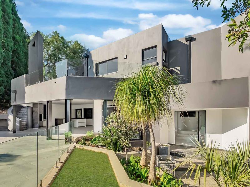 4 Bedroom House for Sale in Dainfern Golf Estate - Photo 2