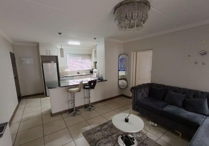 Property #2489169, Apartment For Sale in Amberfield Valley