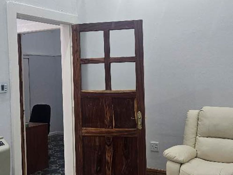 Office building for sale in the CBD - Photo 10