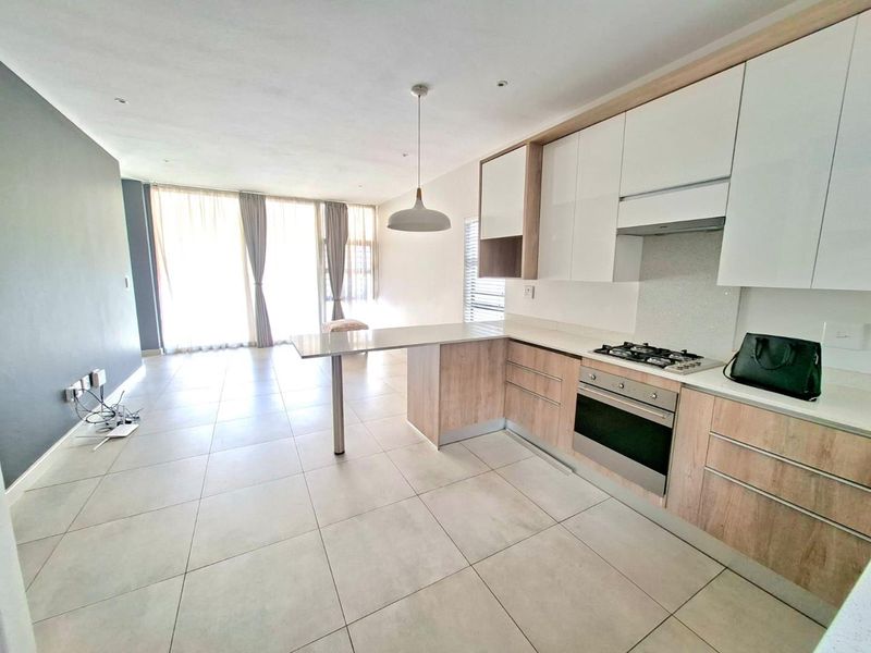Stunning 3 bed garden duplex in Pinehaven - Photo 5