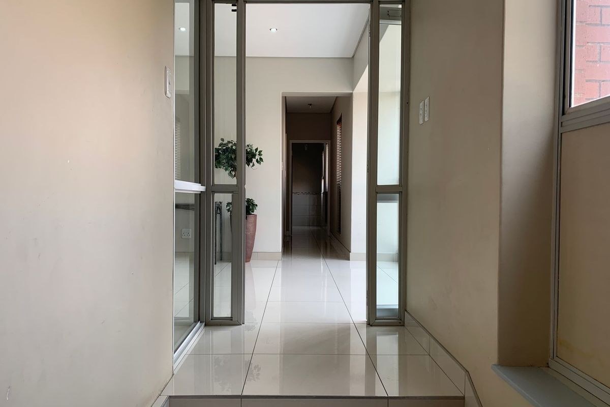 242m2 Rivonia Offices To Let - Photo 3