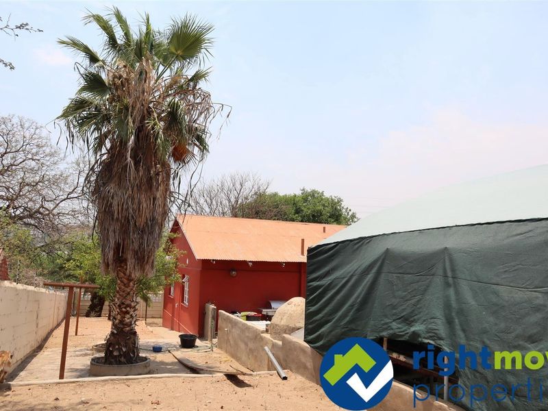 High Traffic Area. - Photo 3