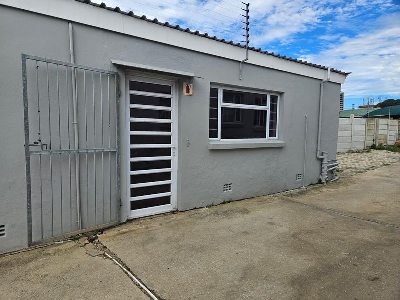 Commercial Property To Let in Newton Park - Photo 5