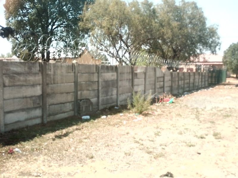 VACANT LAND FOR SALE.LARGE SECOND VACANT LAND NEXT TO THIS ONE ALSO FOR SALE - Photo 2
