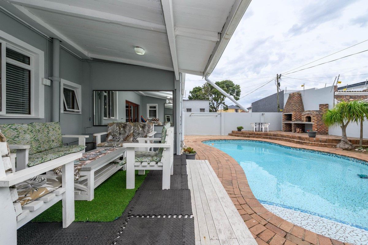 MILL PARK | ESTABLISHED AIRBNB + RENOVATED FLAT | - Photo 3