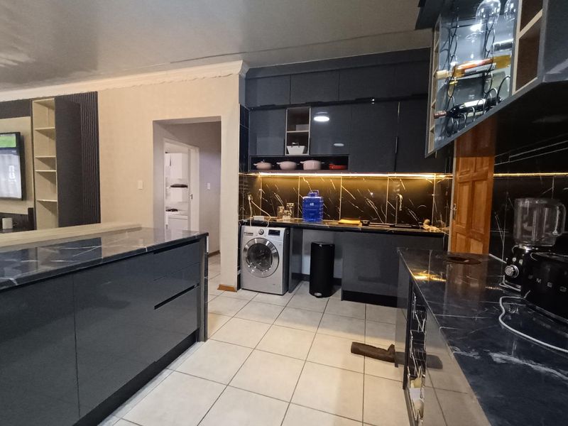 Beautiful newly renovated duet in langenhovenpark - Photo 5