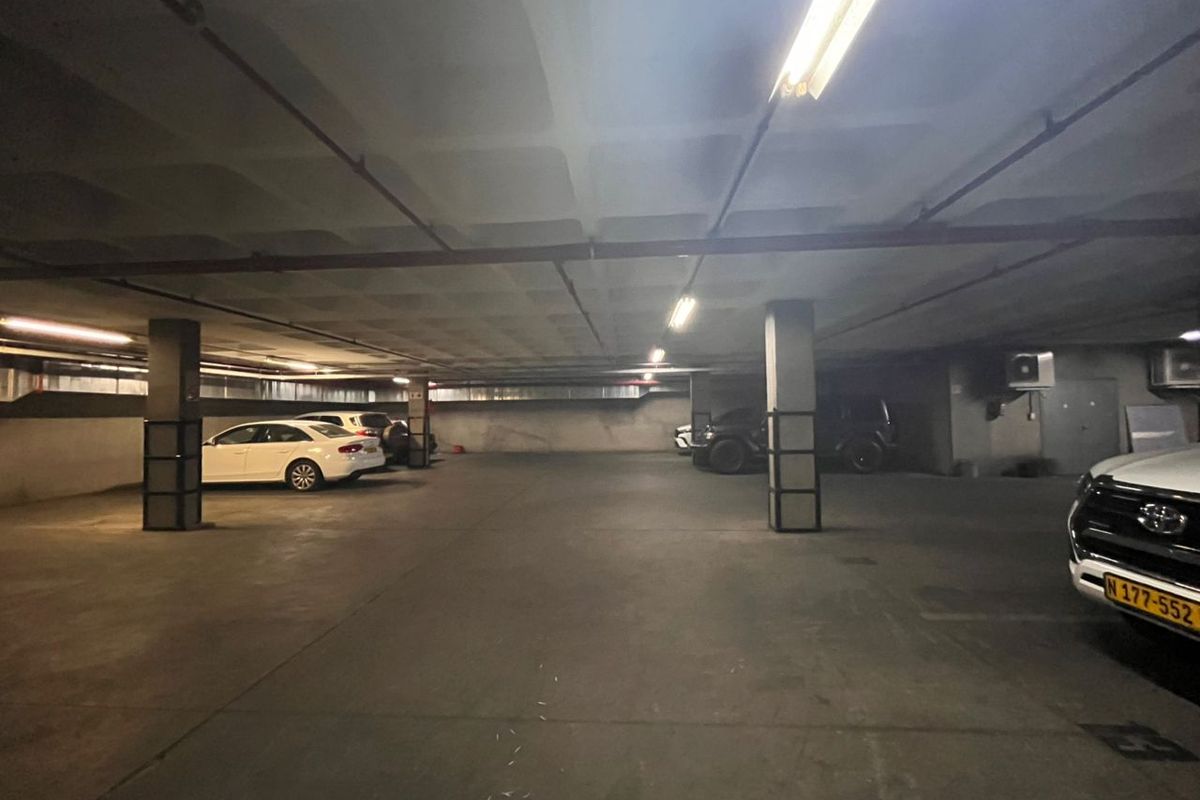 Building To Rent – Windhoek CBD - Photo 4