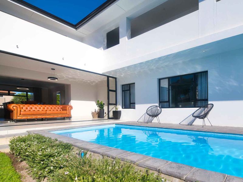 Fully Operational Luxury Guesthouse Steps from Hermanus Cliff Path - Photo 5