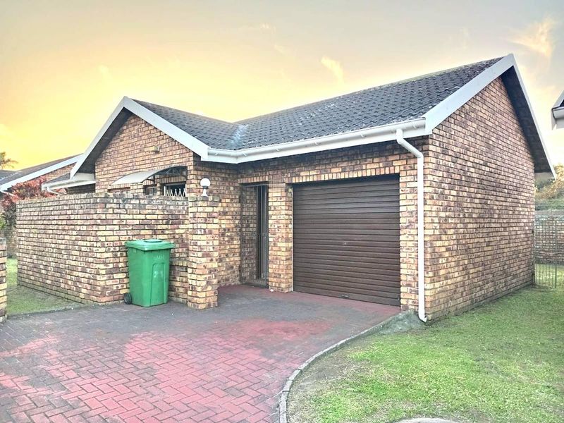 2-Bedroom Home in Arboretum, Richards Bay - Practical Living Space - Photo 1