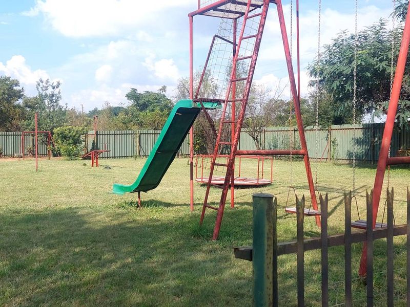 Mooiplaats Small holding size 5.2491 ha with 9 units forrent - Photo 6