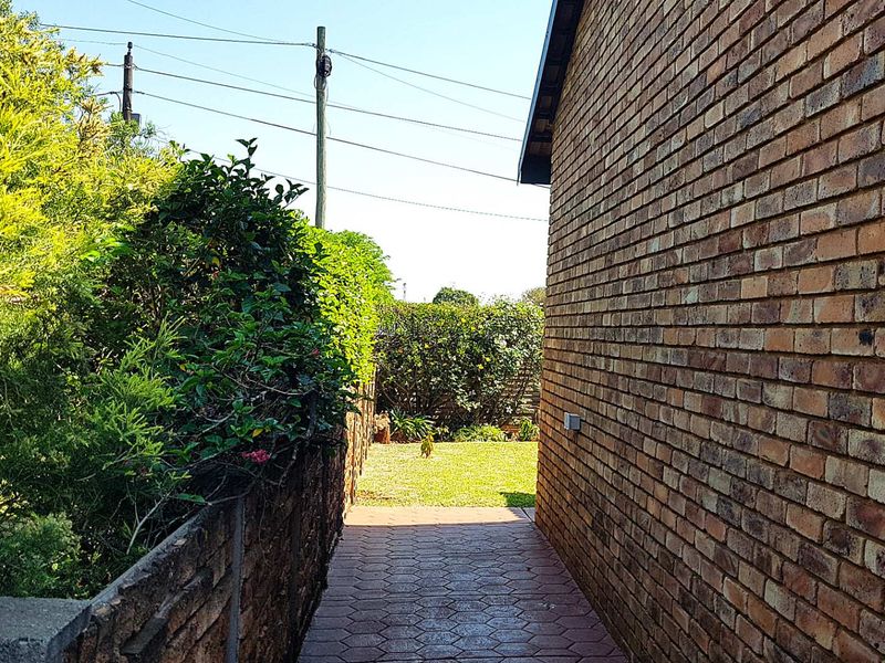 3 Bed Townhouse - Photo 6