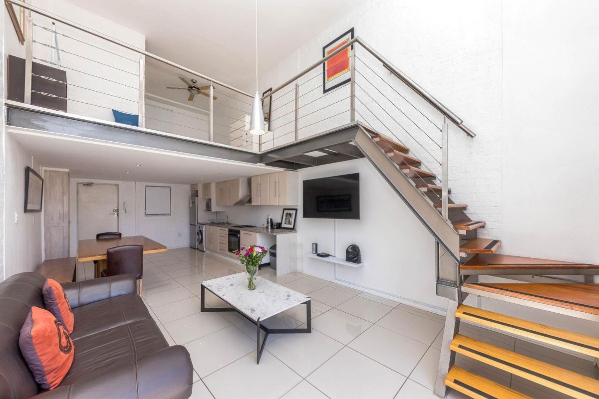 Sunny, Airbnb-Friendly Double-Volume Loft with Undercover Parking - Photo 2