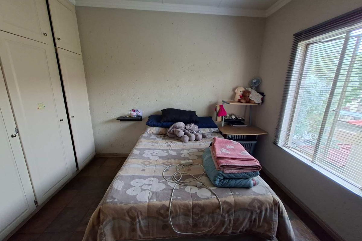 NEAT, QUAINT AND JUST FOR YOU! - Photo 2