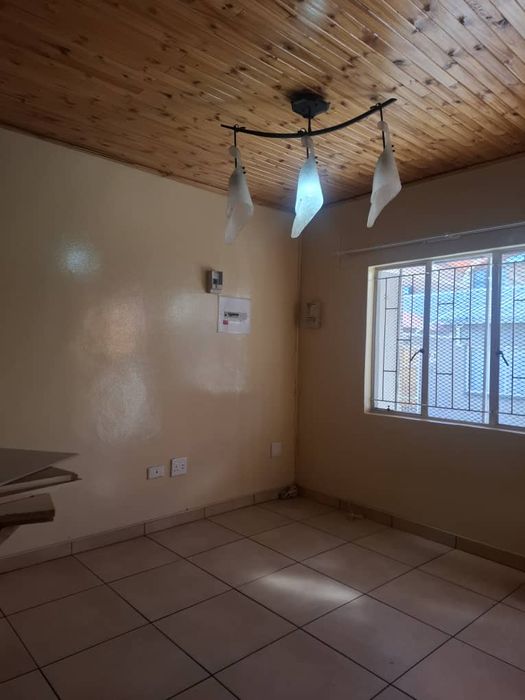 Property #2485589, Townhouse For Sale in Dorado Park