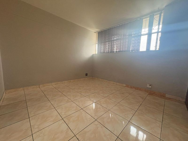 Excellent Opportunity Well Below Market Related Price. - Photo 9
