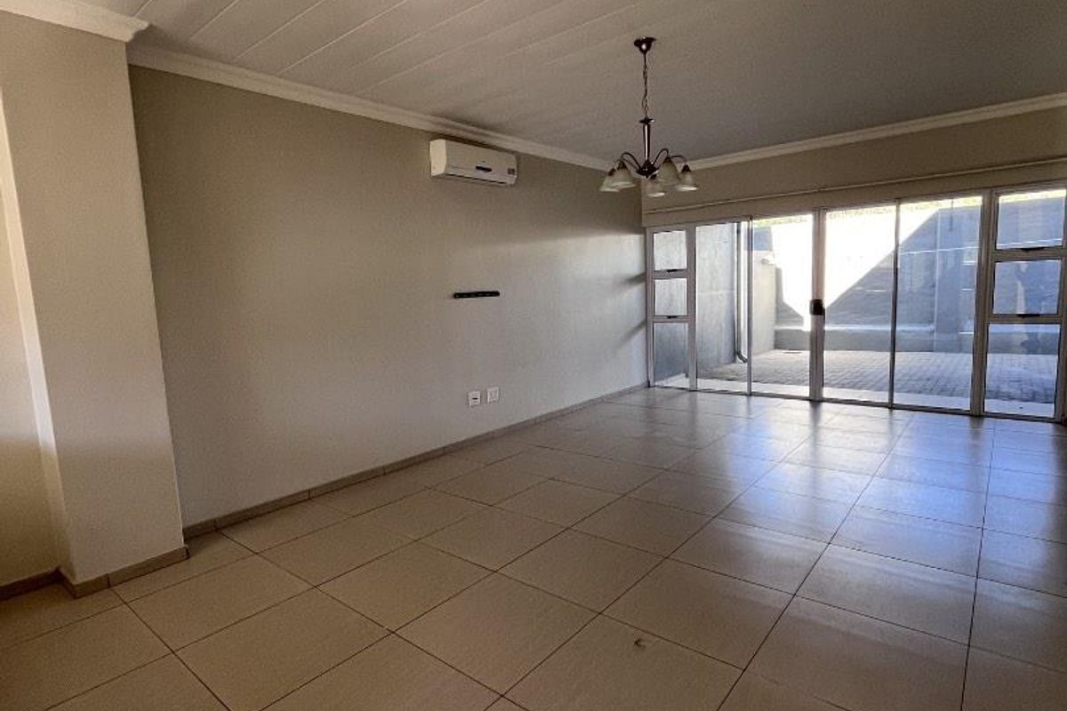 FOR SALE | LE MONT COMPLEX, Avis, Windhoek 2 Bedroom | 2 Bathroom Duplex | N$2,350,000 - Photo 3