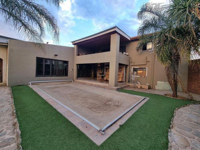 Property #2486781, House For Sale in Pioniers Park Ext 1