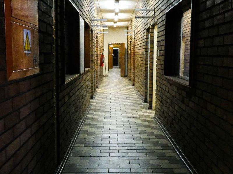 TO LET - OFFICE BLOCK / CLINIC - Photo 5