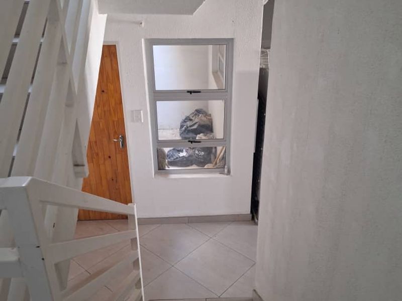 Townhouse for sale,Windhoek central - Photo 10