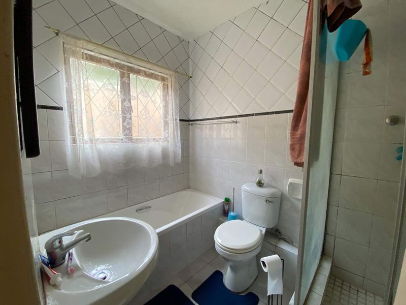 Cozy 1-Bedroom Apartment with Private Garden Awaits You! - Photo 6