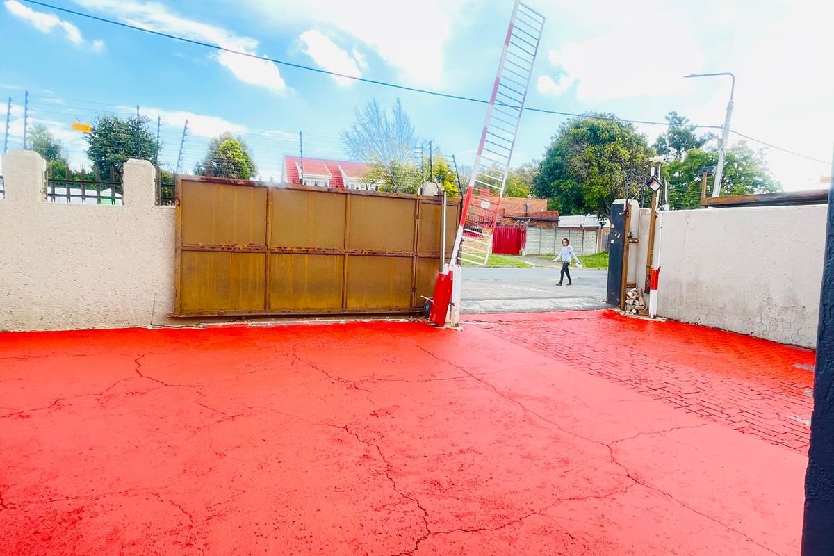 Versetile Business or Residential Property In Roseacres!!! - Photo 4