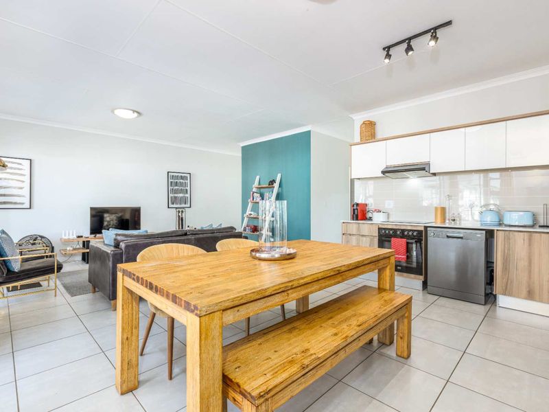 Large 2 bedroom aprtment in a World-Class Lifestyle Estate - Photo 6