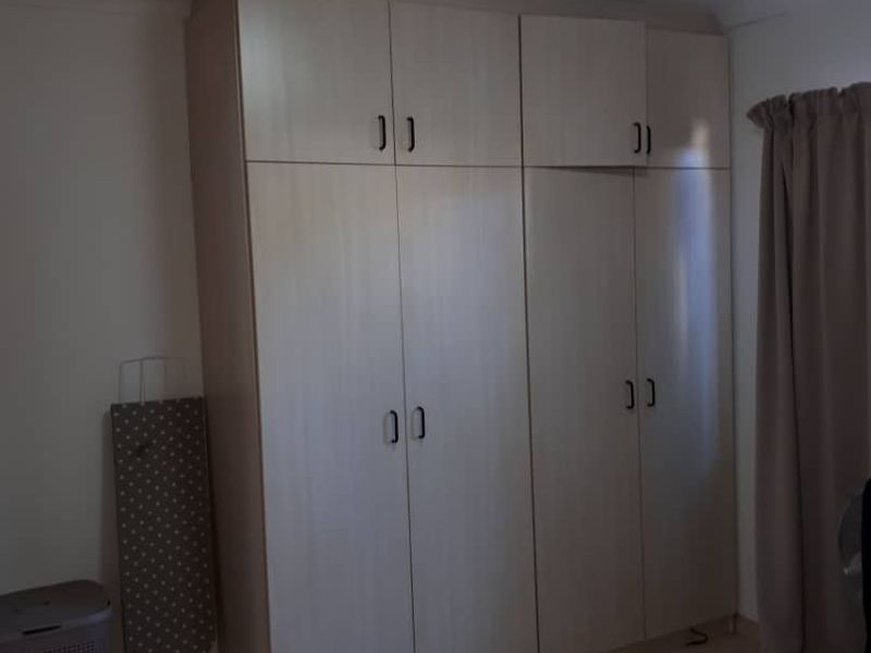 Pet Friendly Town House For Sale In Kleine Kuppe - Photo 7