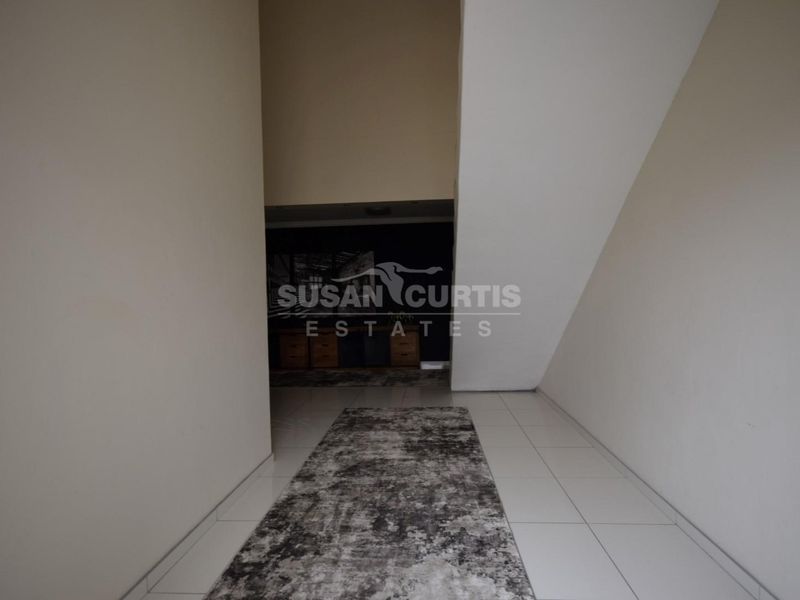 4 BEDROOM HOUSE IN EXT 15, IS FOR SALE - Photo 7