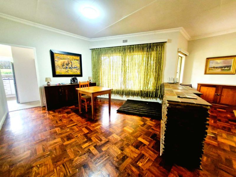 Charming Family Home in Quiet Cul-de-Sac - Photo 5