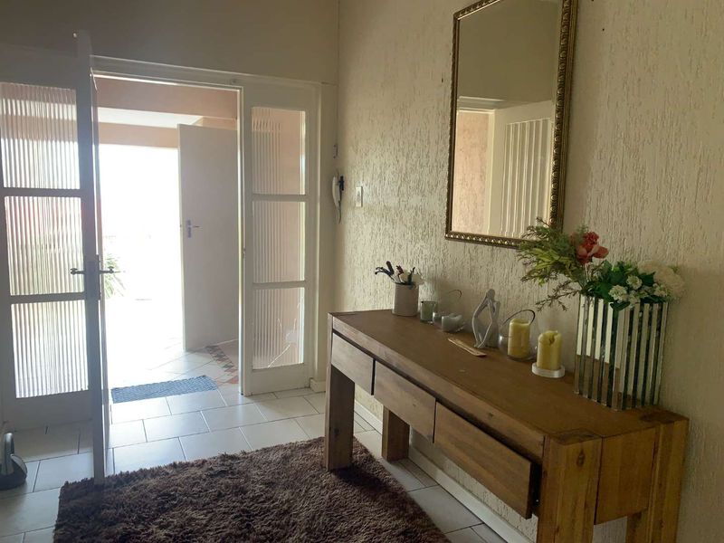 4 bedroom house for sale in Linmeyer - Photo 4