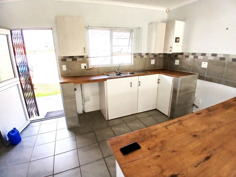 BUILT 6 YEARS BACK; WALKING DISTANCE TO OCEAN - Photo 8