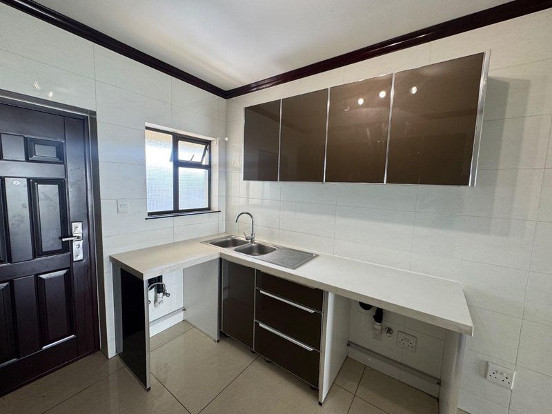 2 Bedroom Apartment to Rent in Craigavon - Photo 3