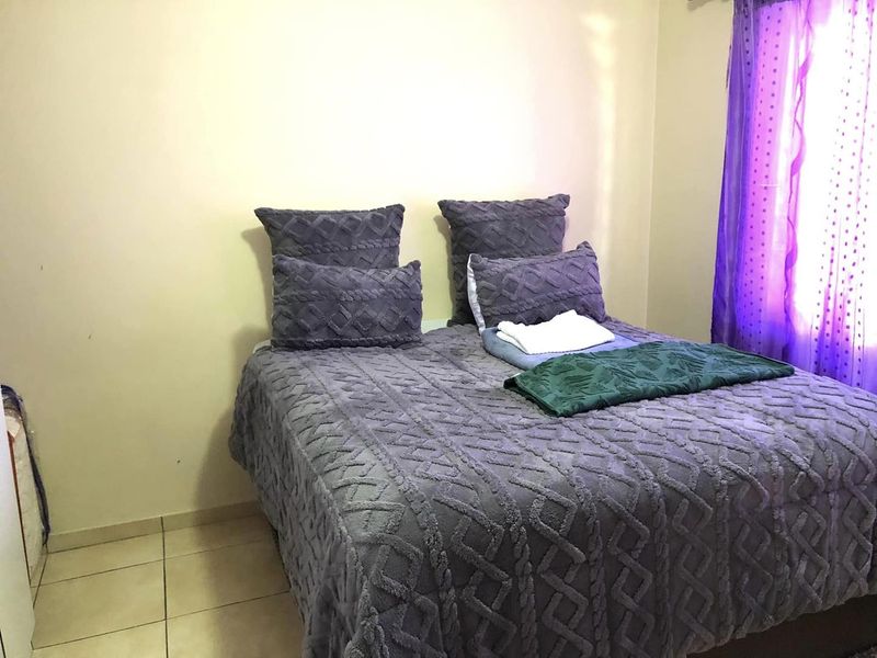 2 Bedroom Apartment For Sale in Otjomuise - Photo 4