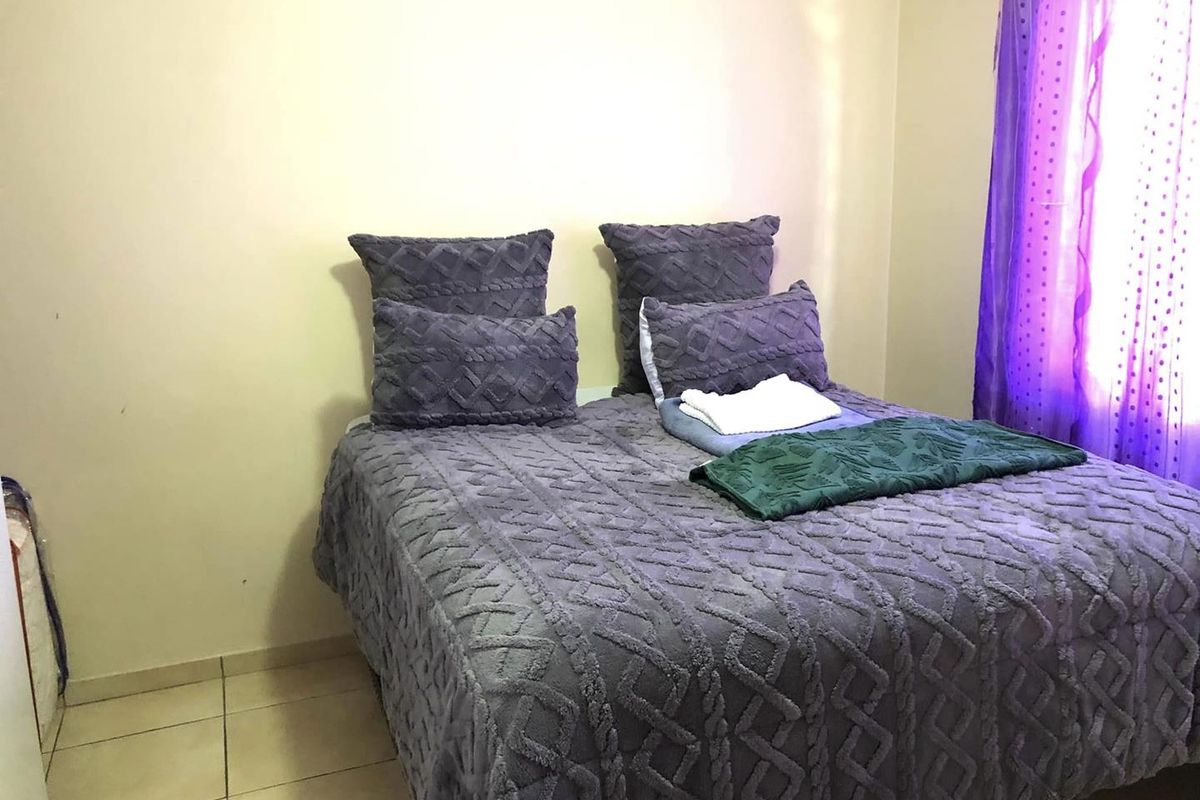 2 Bedroom Apartment For Sale in Otjomuise - Photo 4