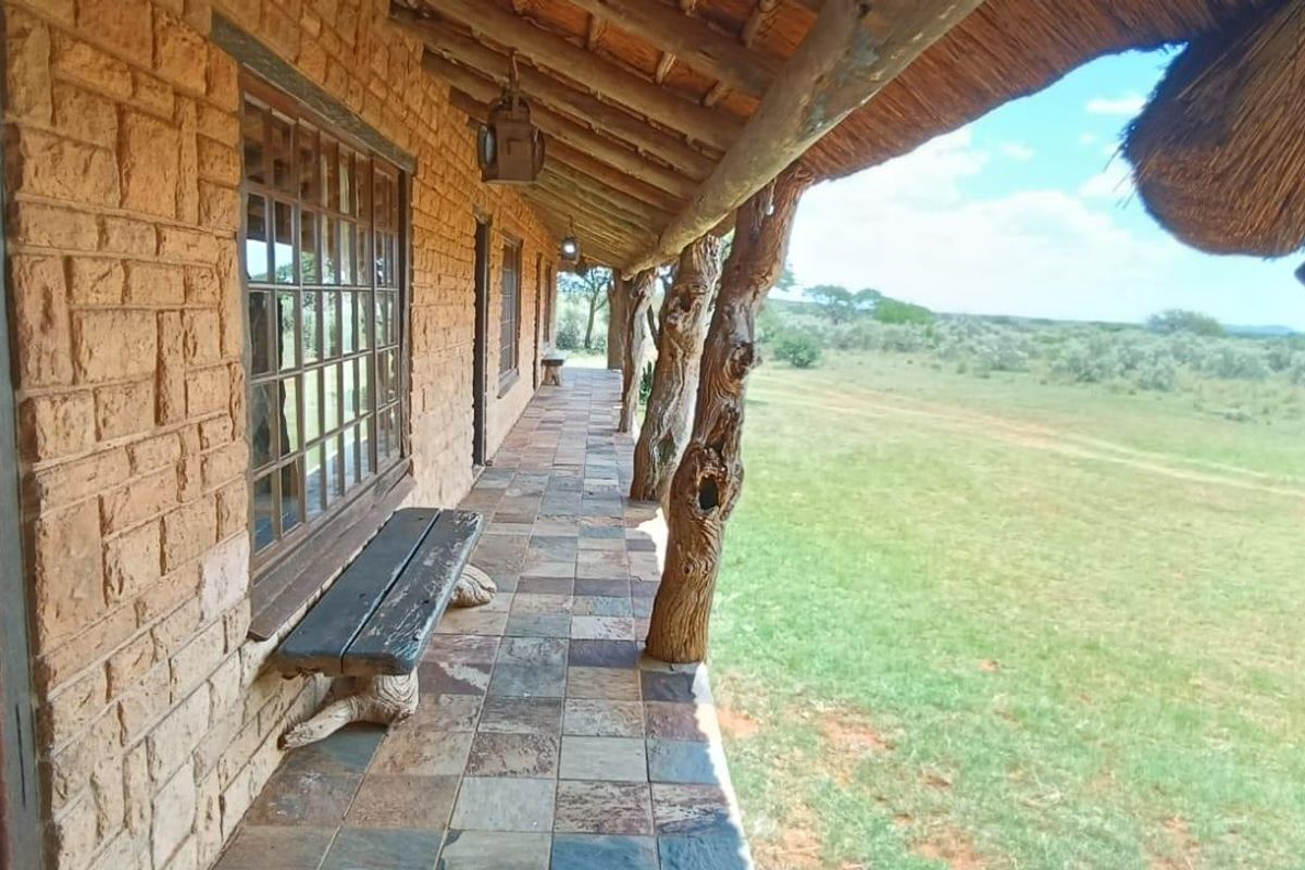 Game farm or Cattle farm. Hunters Cabins. Lodge. Coolroom. Slaughter facility. - Photo 3