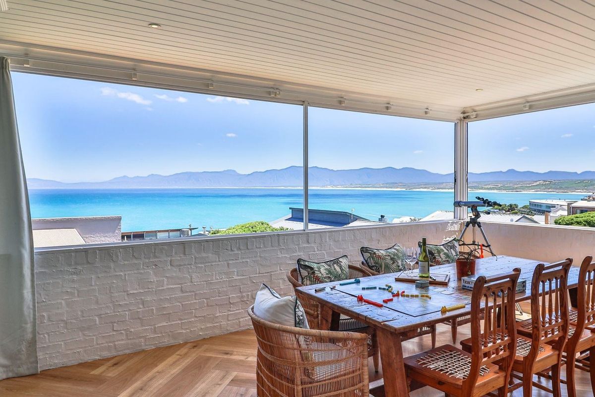 Seaside Stunner in De Kelders - Photo 3