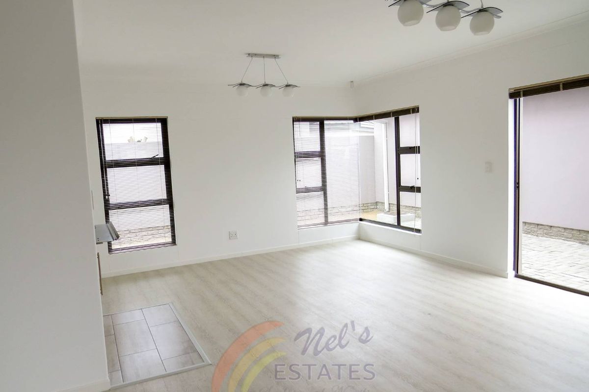 Single Level Townhouse For Sale in Kramersdorf, Swakopmund - Photo 5