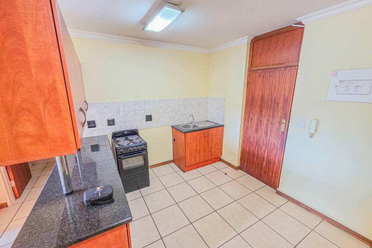 2 Bedroom Apartment available Hillcrest - Photo 3