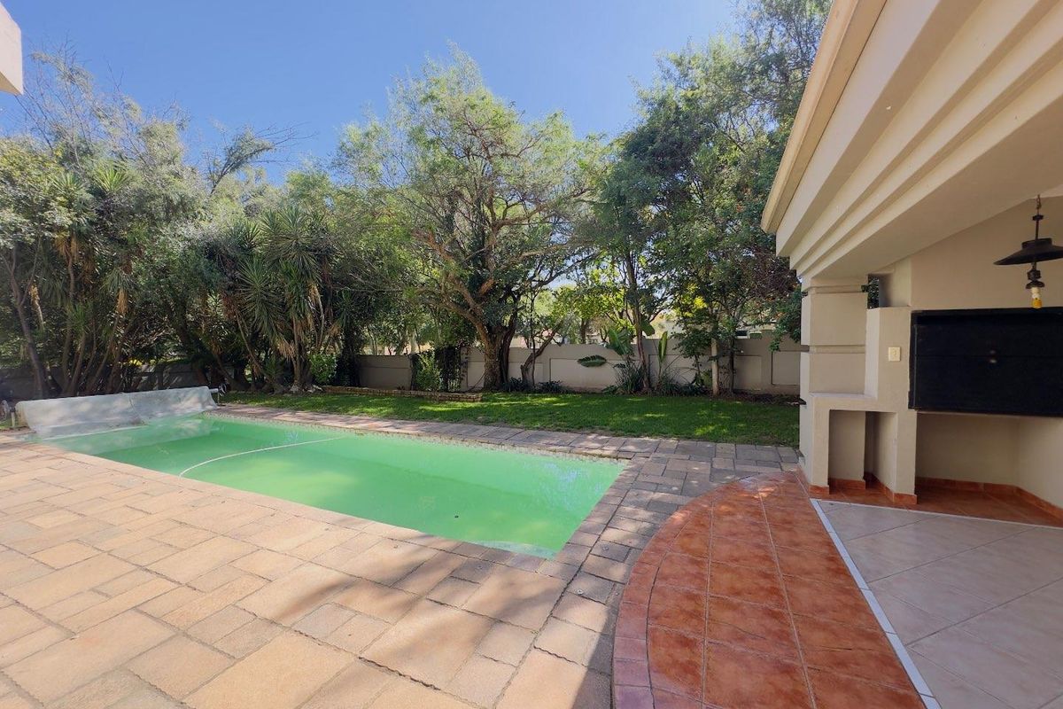 3 Bedroom House to Rent in Blue Golf Estate - Photo 3