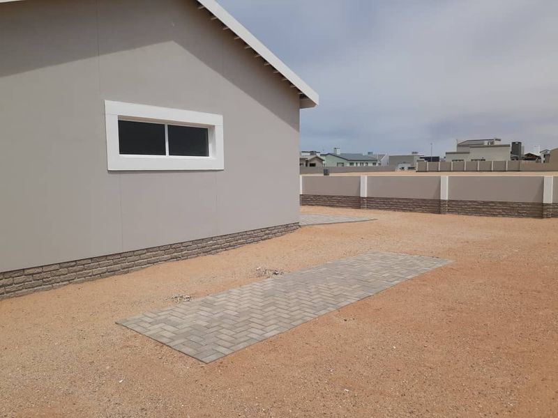 MODERN NEWLY BUILT HOME FOR SALE IN HENTIES BAY - Photo 7