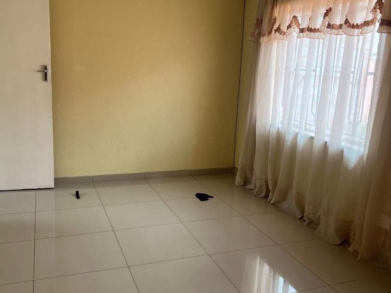 3 bed property with immediate occupation - Photo 9