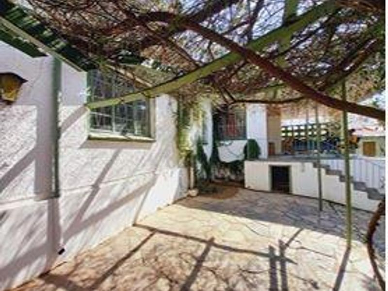 FOR SALE / TO LET - Photo 9