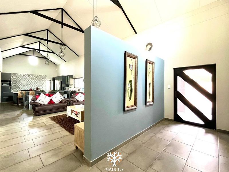 FOR SALE | N$ 6 950 000.00 | EXCLUSIVE JOINT MANDATE 📍 OMEYA GOLF ESTATE - Photo 5