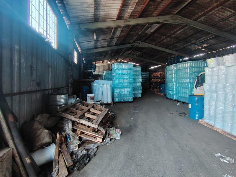Warehouse to let in Greyvillle, Berea - Photo 1