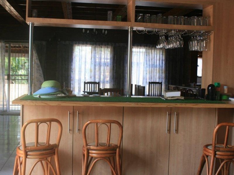 GREAT INVESTMENT OR HOLIDAY RETREAT!!! - Photo 8
