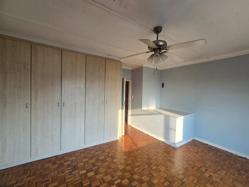 Spacious Lock-up-and-Go Apartment living in Newton Park - Photo 10