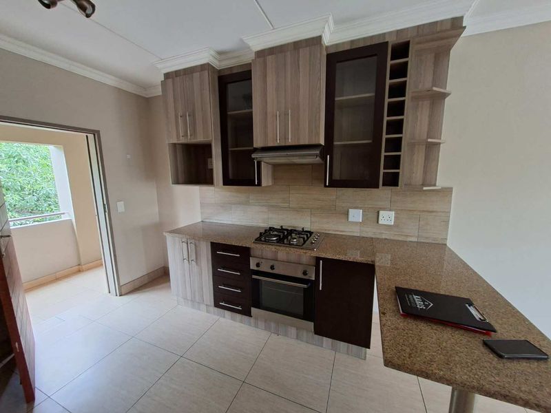 2 Bedroom Apartment For Sale - Photo 1