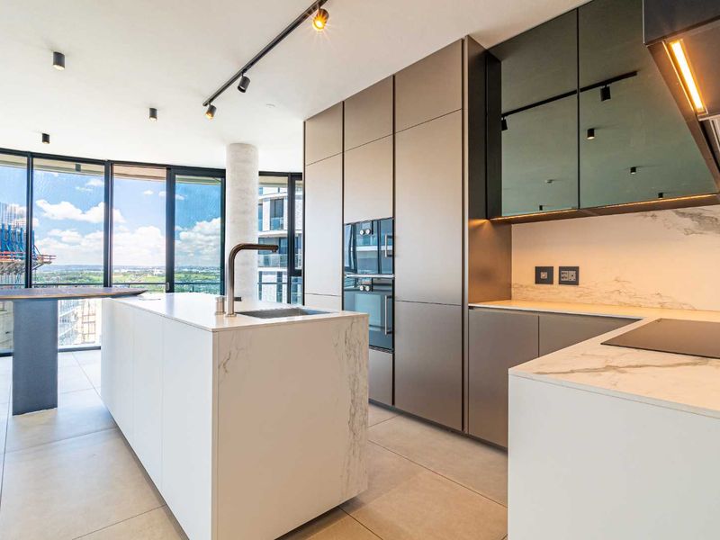 Luxury Above All - Photo 6