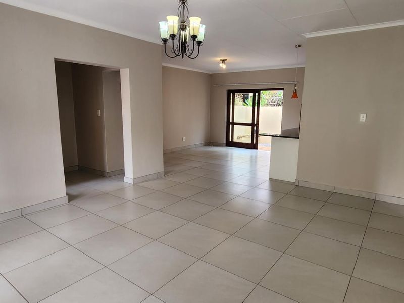 Modern Revamp simplex in boardwalk Meander. Ideal for lock up and go available 1 August 2026 - Photo 3